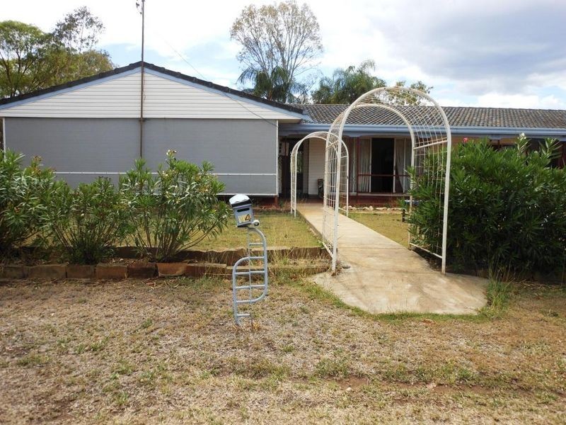 14 Karmoo Street, Clermont QLD 4721