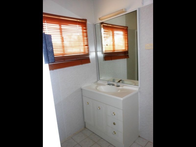 14 Karmoo Street, Clermont QLD 4721