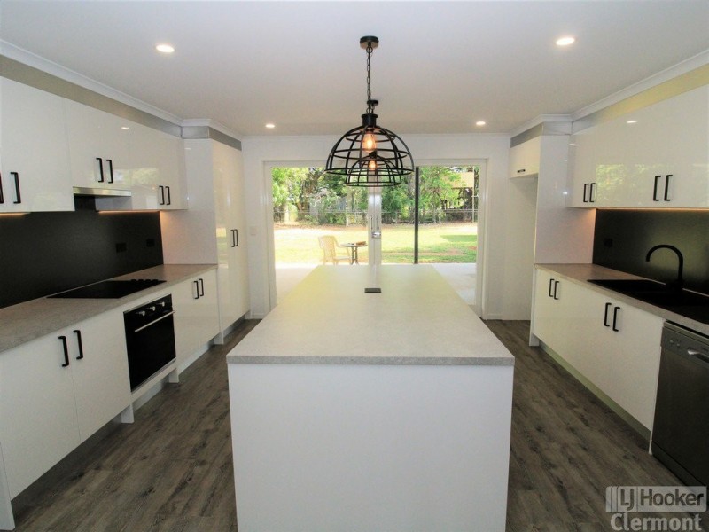 11 Beatty Street, Clermont QLD 4721