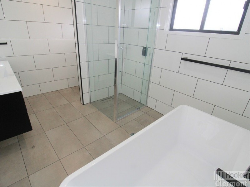 11 Beatty Street, Clermont QLD 4721