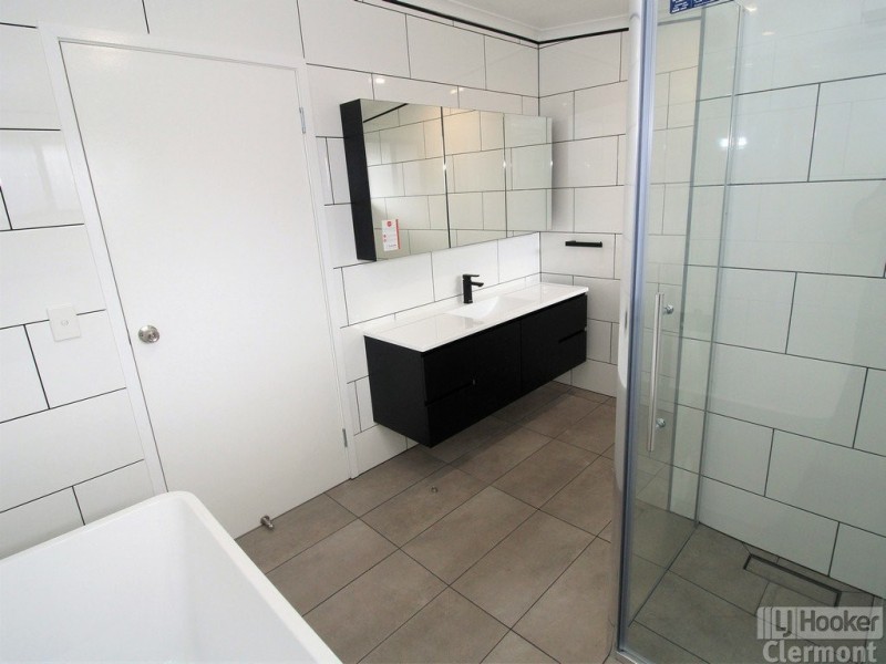 11 Beatty Street, Clermont QLD 4721