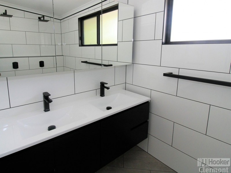 11 Beatty Street, Clermont QLD 4721