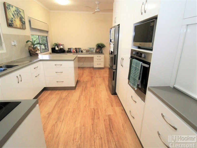 13 Blair Street, Clermont QLD 4721