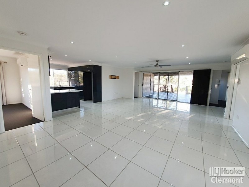 18 Nugget Lane, Clermont QLD 4721