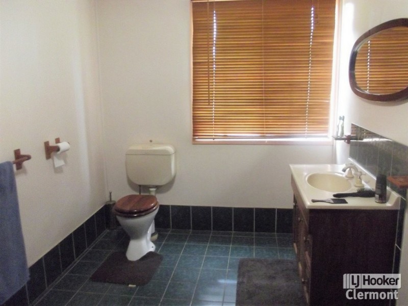 2 Gregory Lane, Clermont QLD 4721