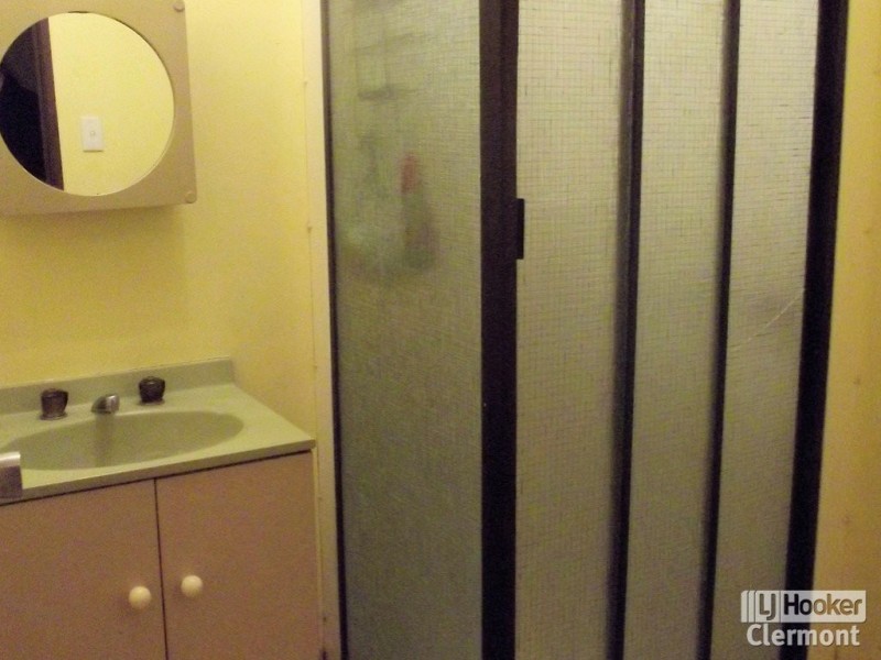 2 Gregory Lane, Clermont QLD 4721