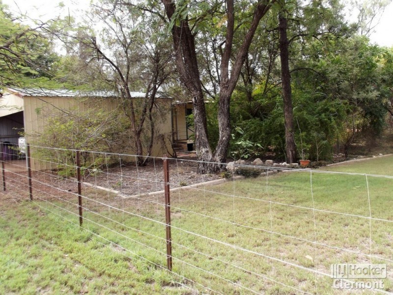 2 Gregory Lane, Clermont QLD 4721