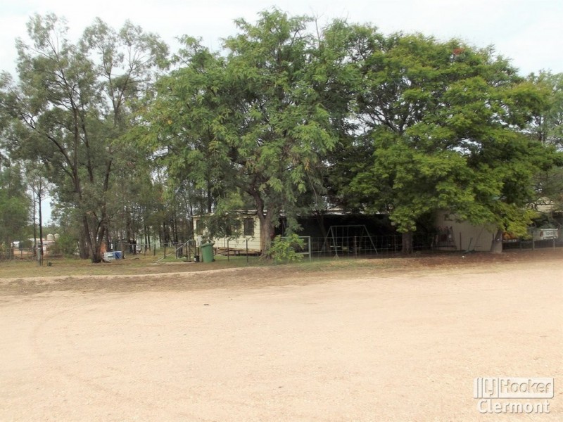 2 Gregory Lane, Clermont QLD 4721