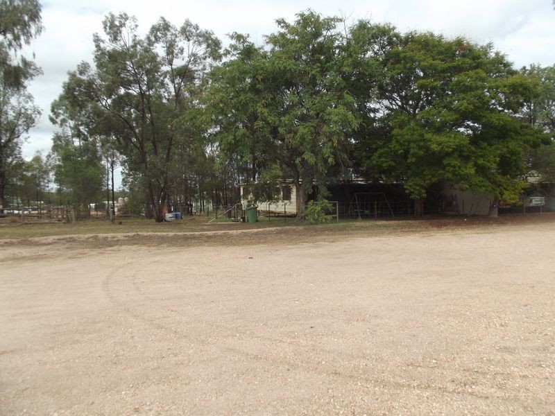 2 Gregory Lane, Clermont QLD 4721