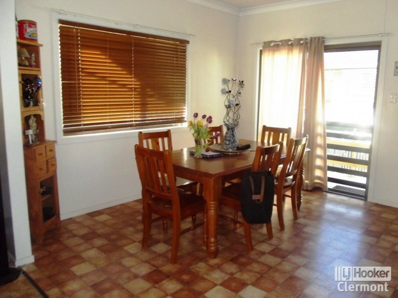 1 Carina Crescent, Clermont QLD 4721