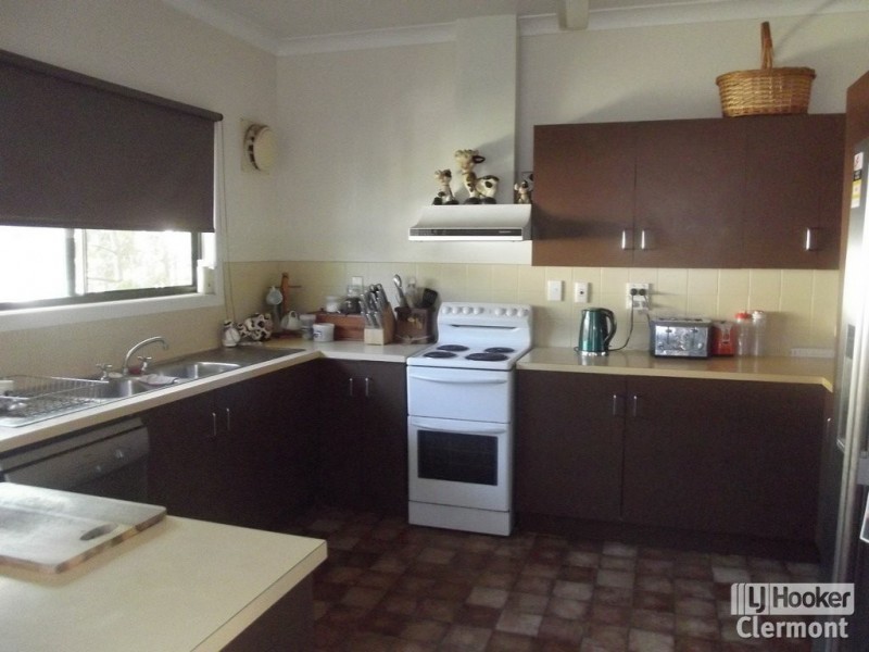 1 Carina Crescent, Clermont QLD 4721
