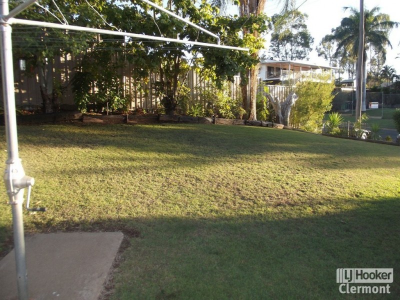 1 Carina Crescent, Clermont QLD 4721
