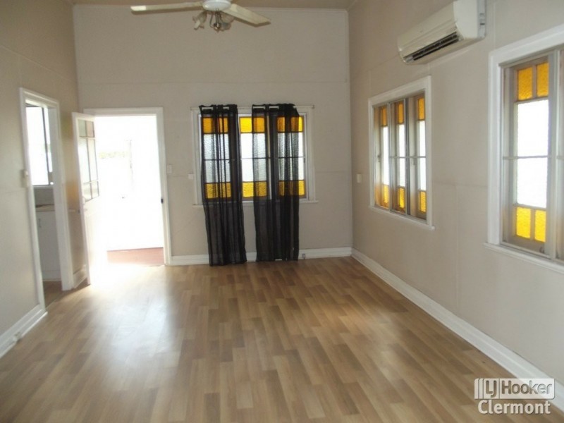 28 Mimosa Street, Clermont QLD 4721