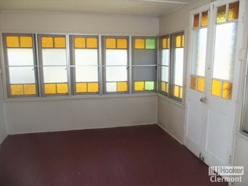 28 Mimosa Street, Clermont QLD 4721