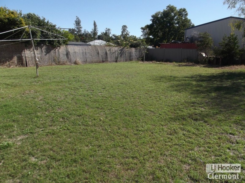 28 Mimosa Street, Clermont QLD 4721