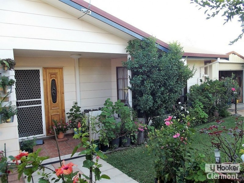 16 Blamey Street, Clermont QLD 4721