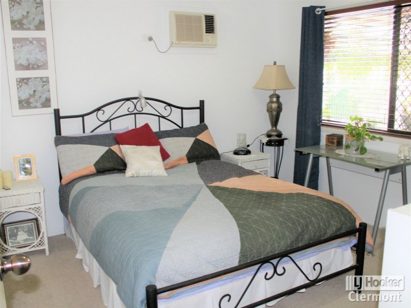 16 Blamey Street, Clermont QLD 4721