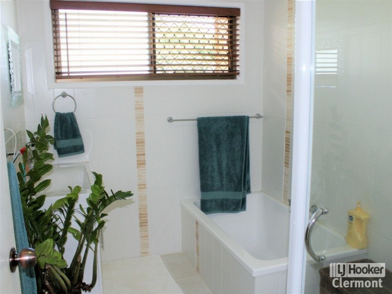 16 Blamey Street, Clermont QLD 4721