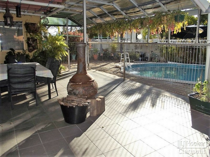 16 Blamey Street, Clermont QLD 4721