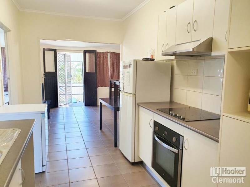 Unit 3/6 East Lane, Clermont QLD 4721