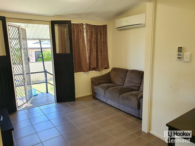 Unit 3/6 East Lane, Clermont QLD 4721