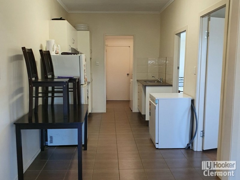 Unit 3/6 East Lane, Clermont QLD 4721