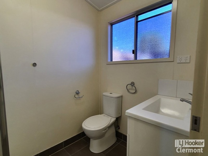 Unit 3/6 East Lane, Clermont QLD 4721