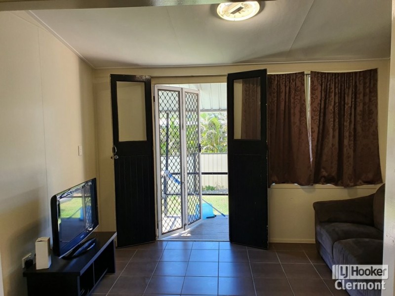 Unit 3/6 East Lane, Clermont QLD 4721