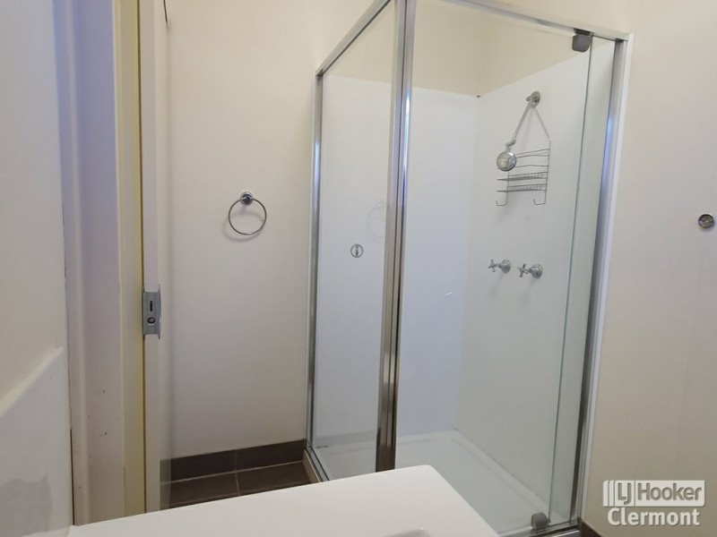 Unit 3/6 East Lane, Clermont QLD 4721