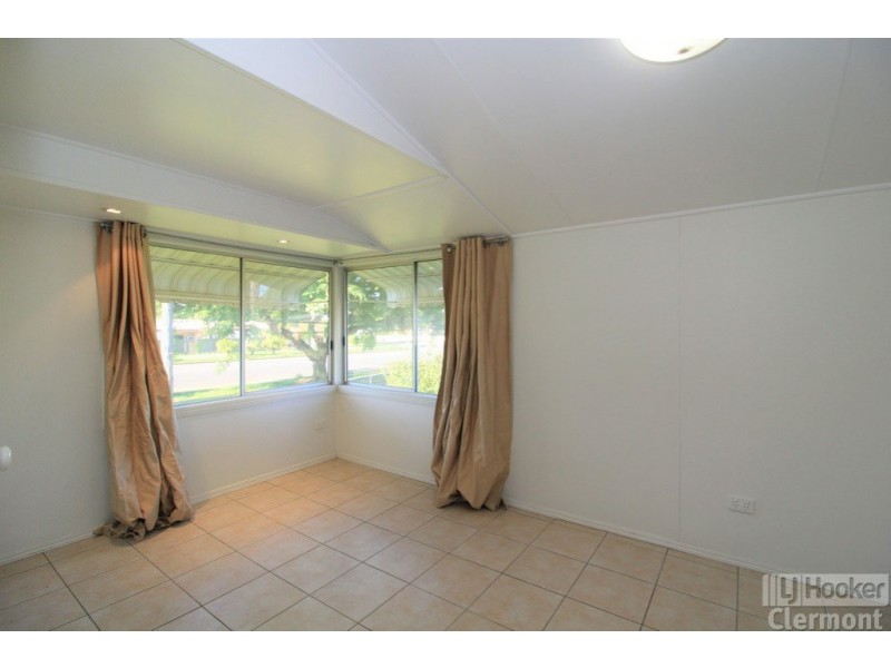 41 Jellicoe Street, Clermont QLD 4721