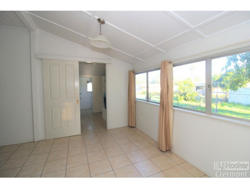 41 Jellicoe Street, Clermont QLD 4721