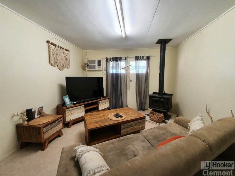 2 Francis Street, Clermont QLD 4721