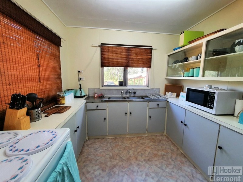 2 Francis Street, Clermont QLD 4721