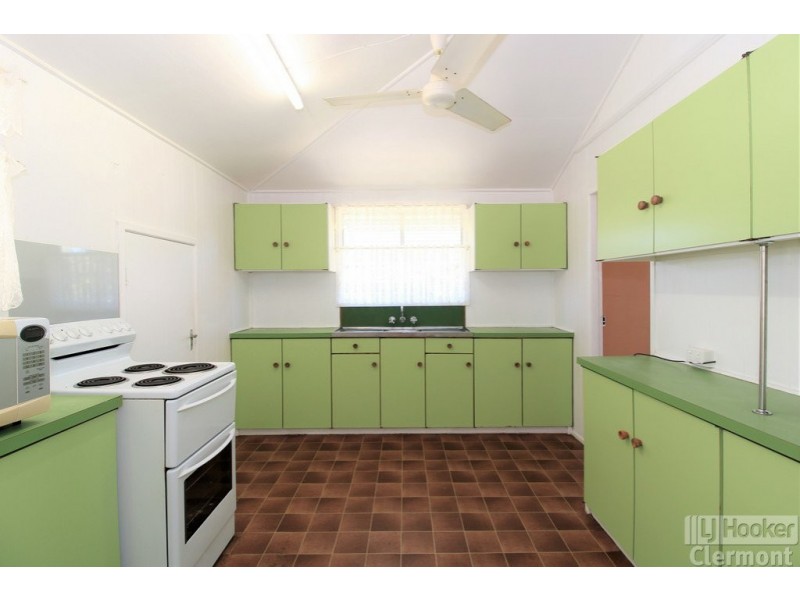 52 Mimosa Street, Clermont QLD 4721