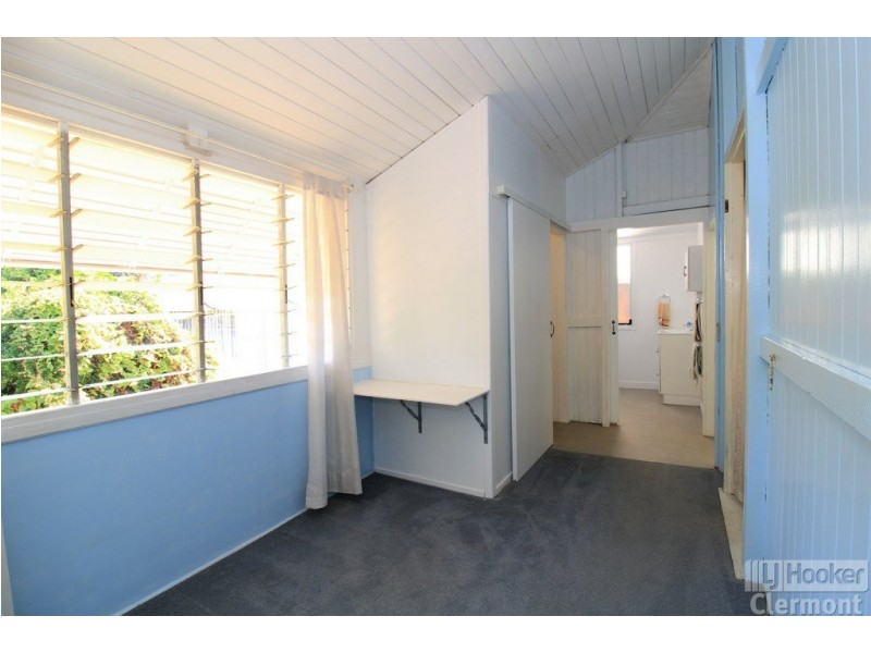 52 Mimosa Street, Clermont QLD 4721