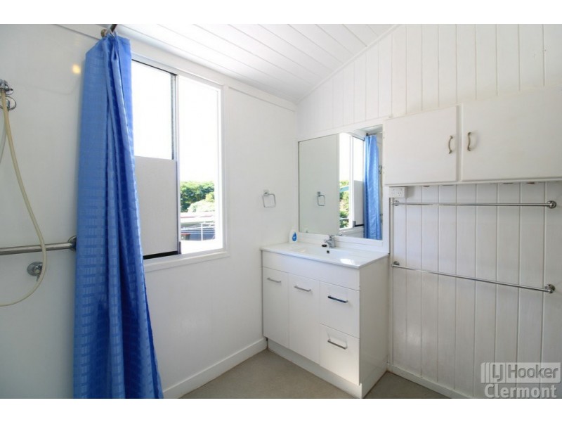 52 Mimosa Street, Clermont QLD 4721