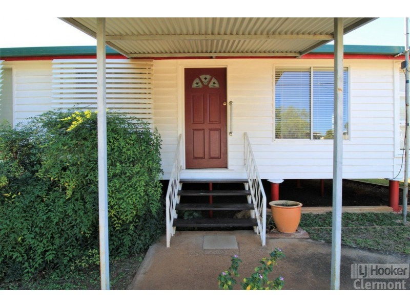 52 Mimosa Street, Clermont QLD 4721