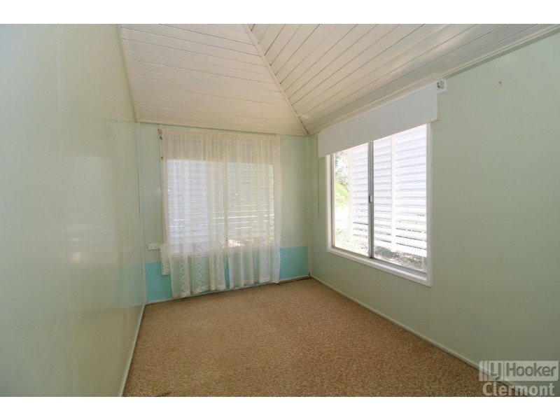 52 Mimosa Street, Clermont QLD 4721