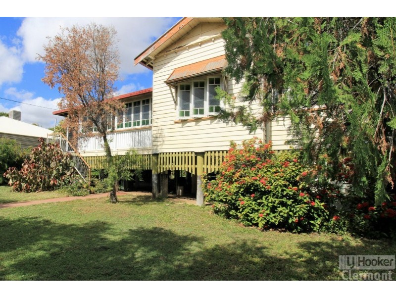 19 Sirius Street, Clermont QLD 4721