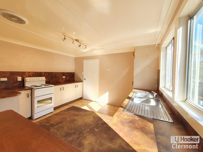 80 Tropic Street, Clermont QLD 4721