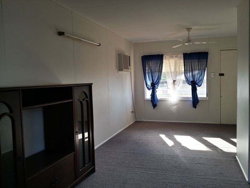 2/16 Kitchener Street, Clermont QLD 4721
