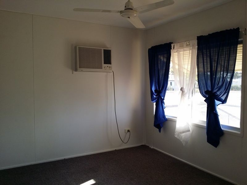 2/16 Kitchener Street, Clermont QLD 4721