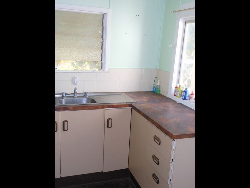 2 Spoonbill Road, Clermont QLD 4721