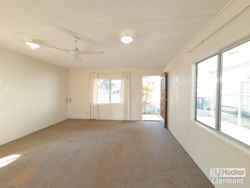 Unit 2/2 Blamey Street, Clermont QLD 4721