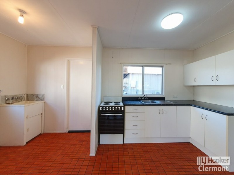 Unit 2/2 Blamey Street, Clermont QLD 4721