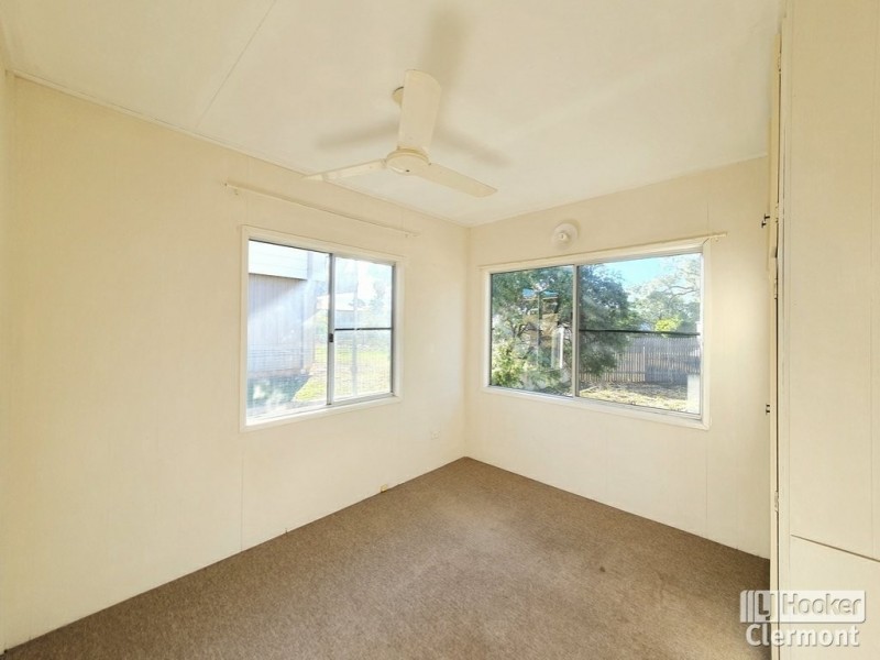 Unit 2/2 Blamey Street, Clermont QLD 4721