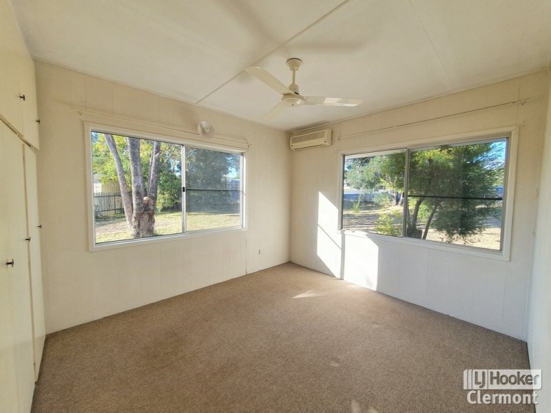 Unit 2/2 Blamey Street, Clermont QLD 4721