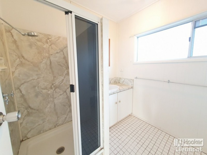 Unit 2/2 Blamey Street, Clermont QLD 4721