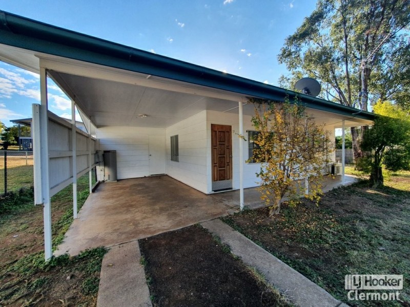 Unit 2/2 Blamey Street, Clermont QLD 4721