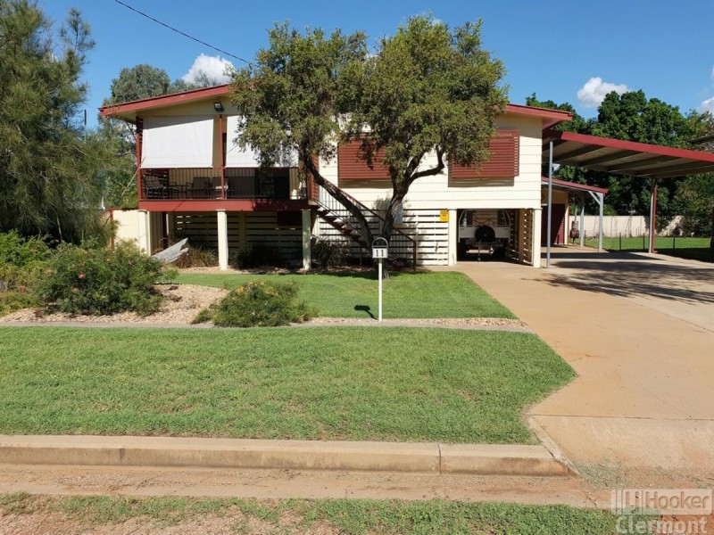 11 Karmoo Street, Clermont QLD 4721